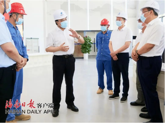 歡迎海南省省委常委，省委副書記，省長馮飛蒞臨馳大幕墻公司承接的洋浦華能幕墻項目視察